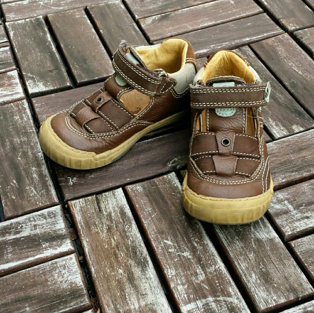 Size 8 Primigi Toddler boy girl Shoes